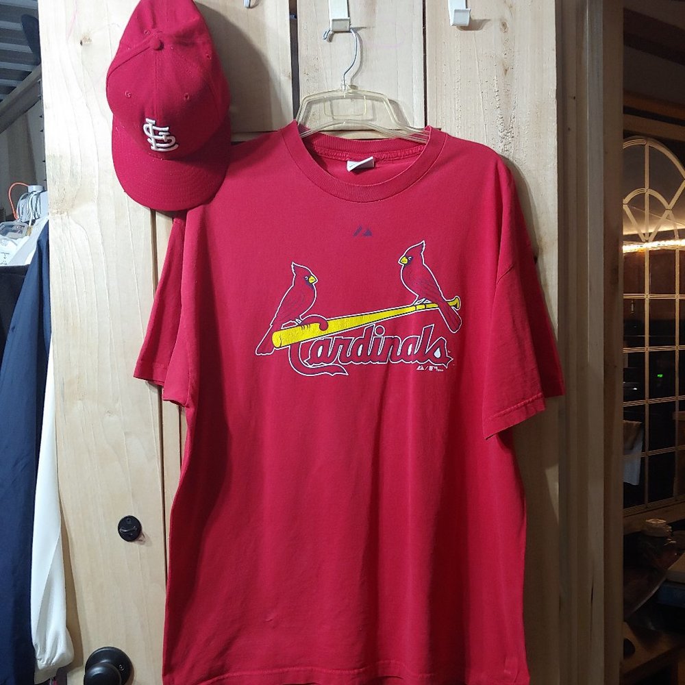 Majestic mans St Louis Cardinal t shirt and  59 fifty  fitted 7 5/8 cap